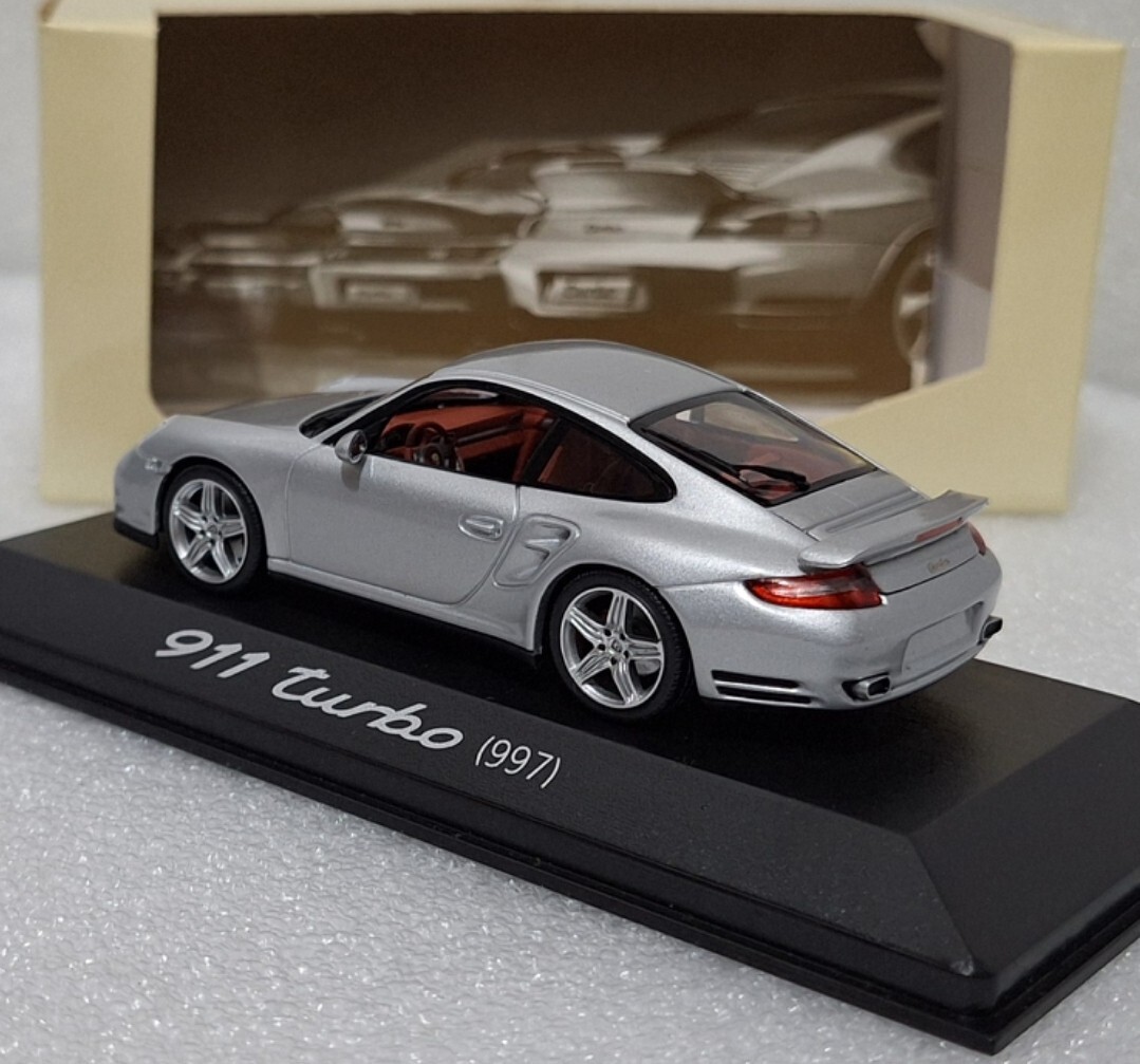 Porsche 911 (997) Turbo 2006 Silver 1:43 Minichamps WAP 020 132 16