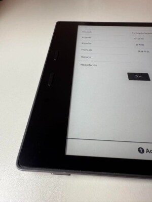 Amazon Kindle Oasis 10th Gen 32GB eBook Reader 7 inch From Japan