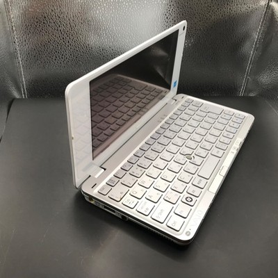 SONY VAIO Type P VGN-P70H White Intel Atom Z520 RAM 2GB AC100V