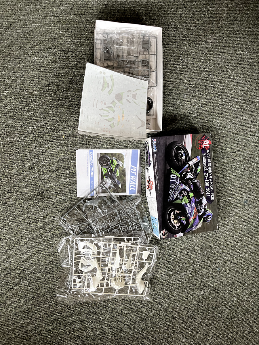 Fujimi Kawasaki ZX-10R 2011 1/12 | eBay