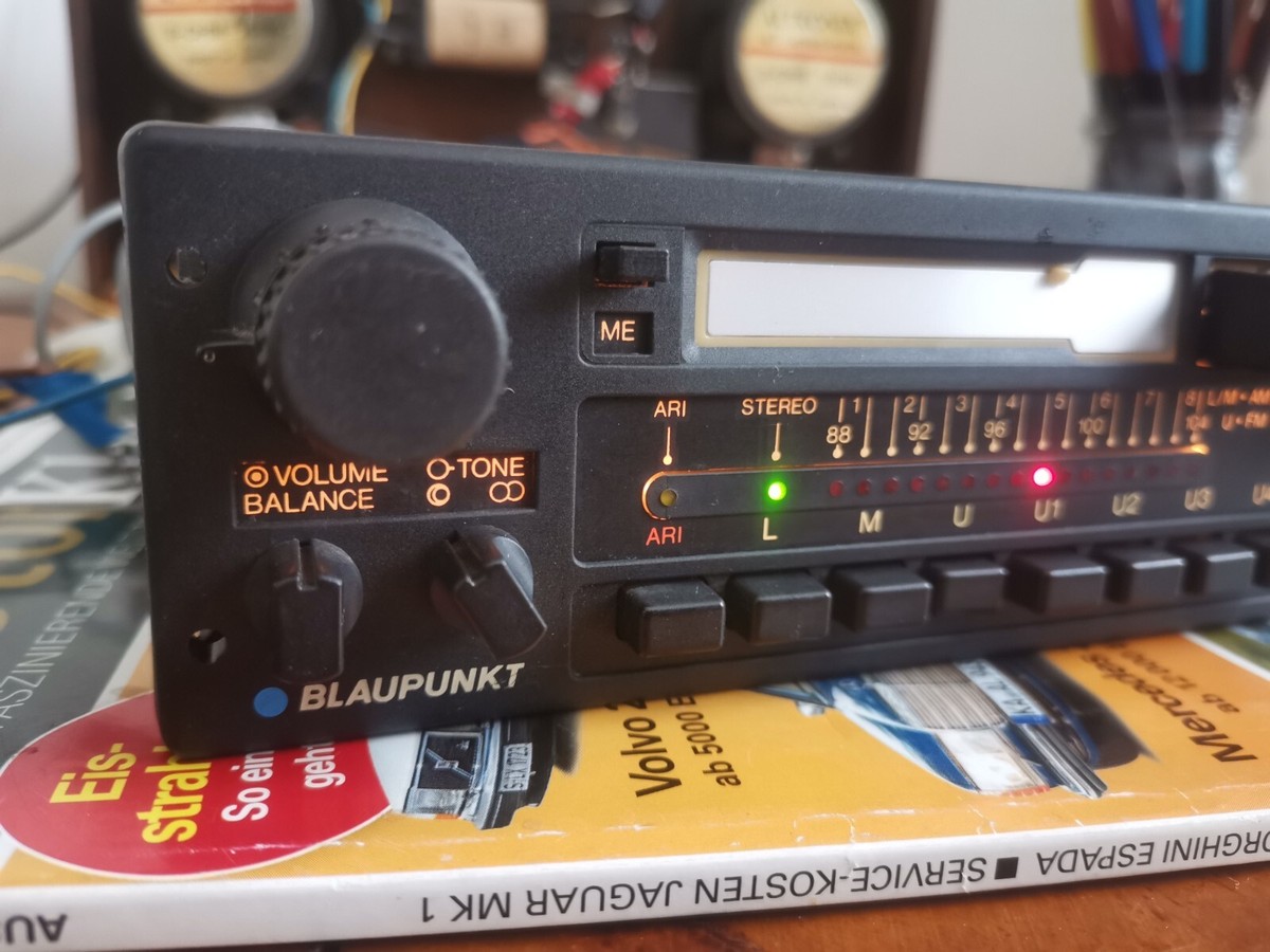 classic BLAUPUNKT HEIDELBERG SM21 car radio cassette player