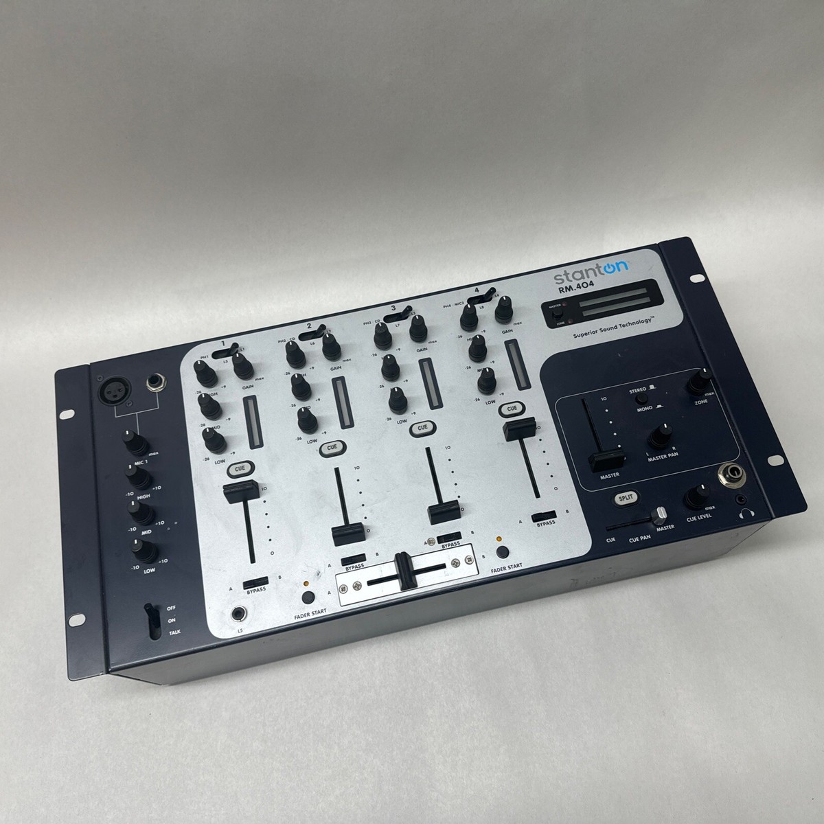 STANTON RM 404 Mixer New Dj Scratch 4 Channel Phono Rack Mountable