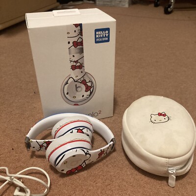 Hello Kitty Beats Dr Dre Solo 2 Special Edition Wired Headphones