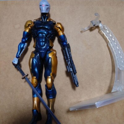 Metal Gear Solid Cyborg Ninja Olga Gurlukovich Play Arts Kai