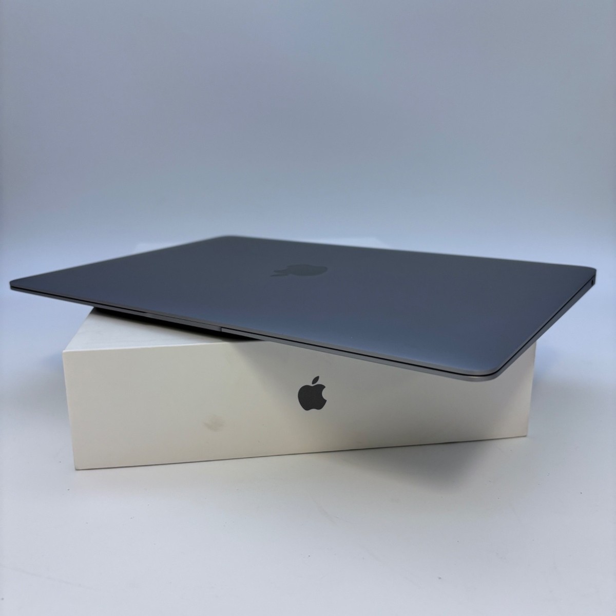 Apple MacBook Air 13 M1 Chip 7CGPU 3.2 2020 16GB 1TB Space Gray