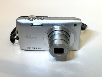 Nikon COOLPIX S3300 Silver Digital Camera 16MP Compact 6x Optical