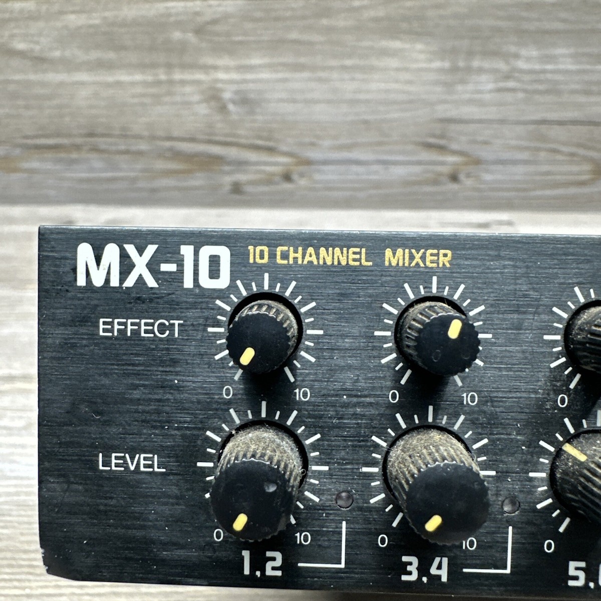 Boss MX-12 DJミキサー 12チャンネル Boss MX-12 DJミキサー 12