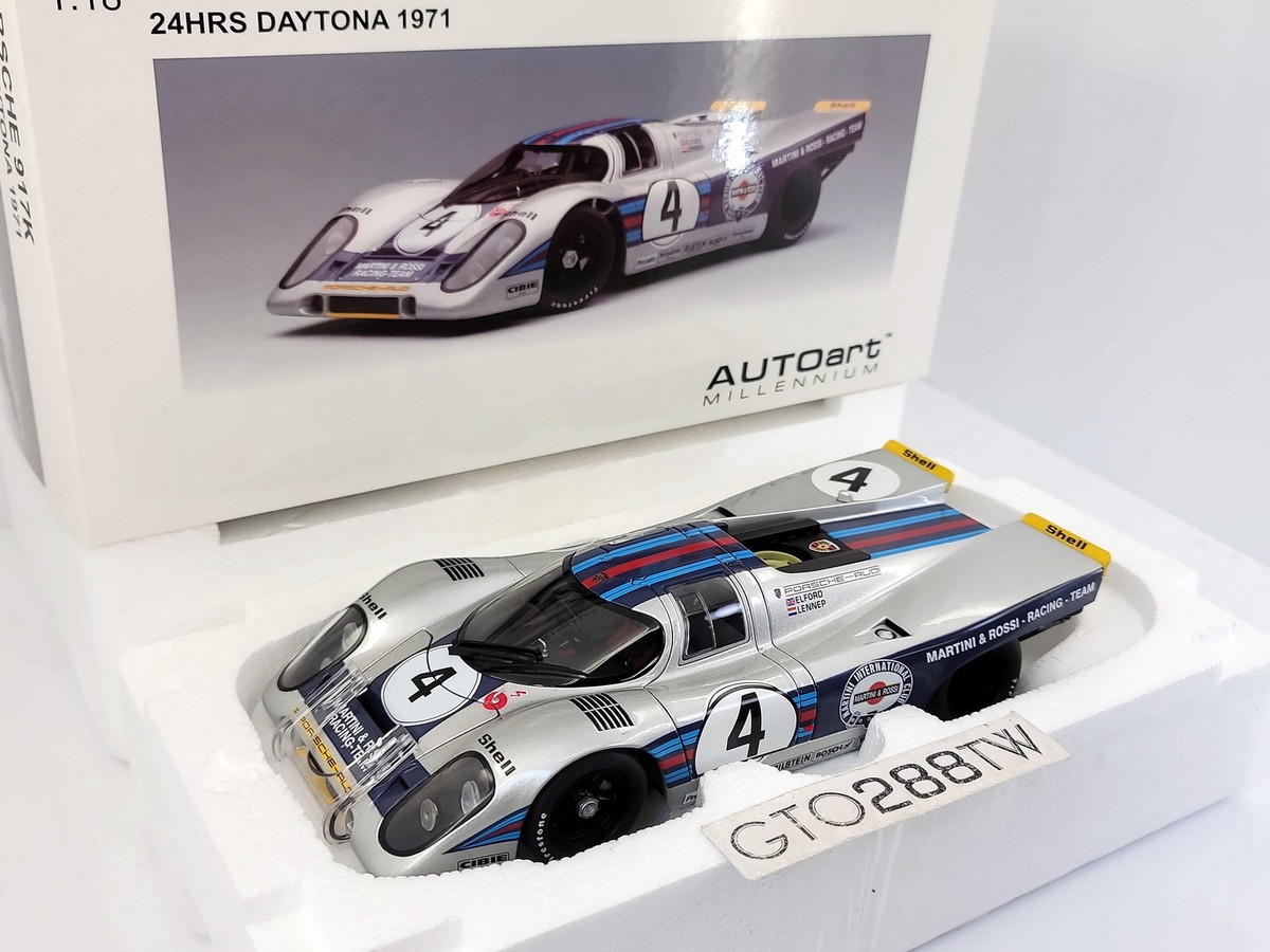 AUTOart 1:18 scale Martini Porsche 917K #4, 24h Daytona 1971