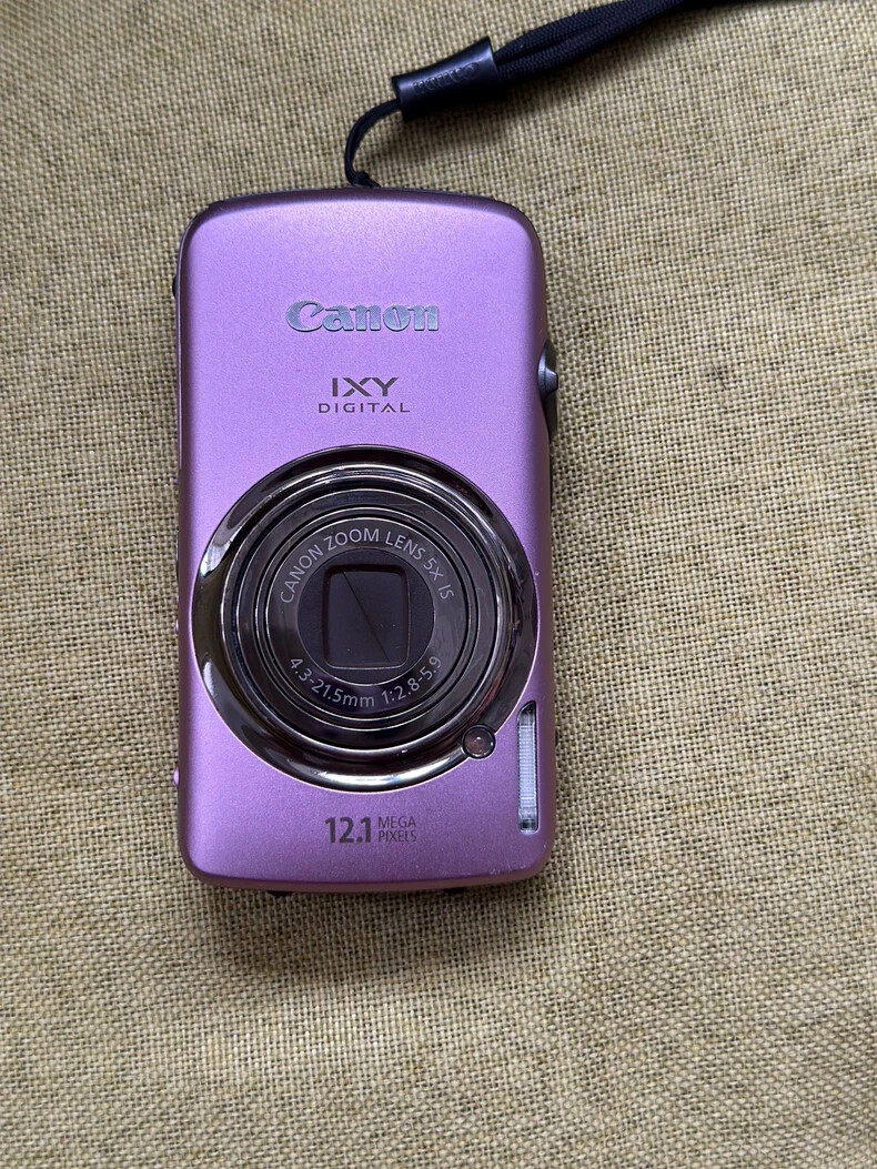 Canon Digital Camera IXY DIGITAL 930 IS ixus 200 is Purple 12.1MP