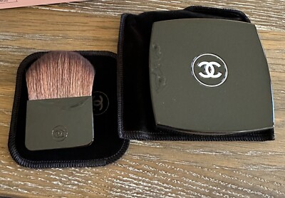 NIB CHANEL FANTAISIE DE CHANEL Illuminating Powder Pastel Fuchsia