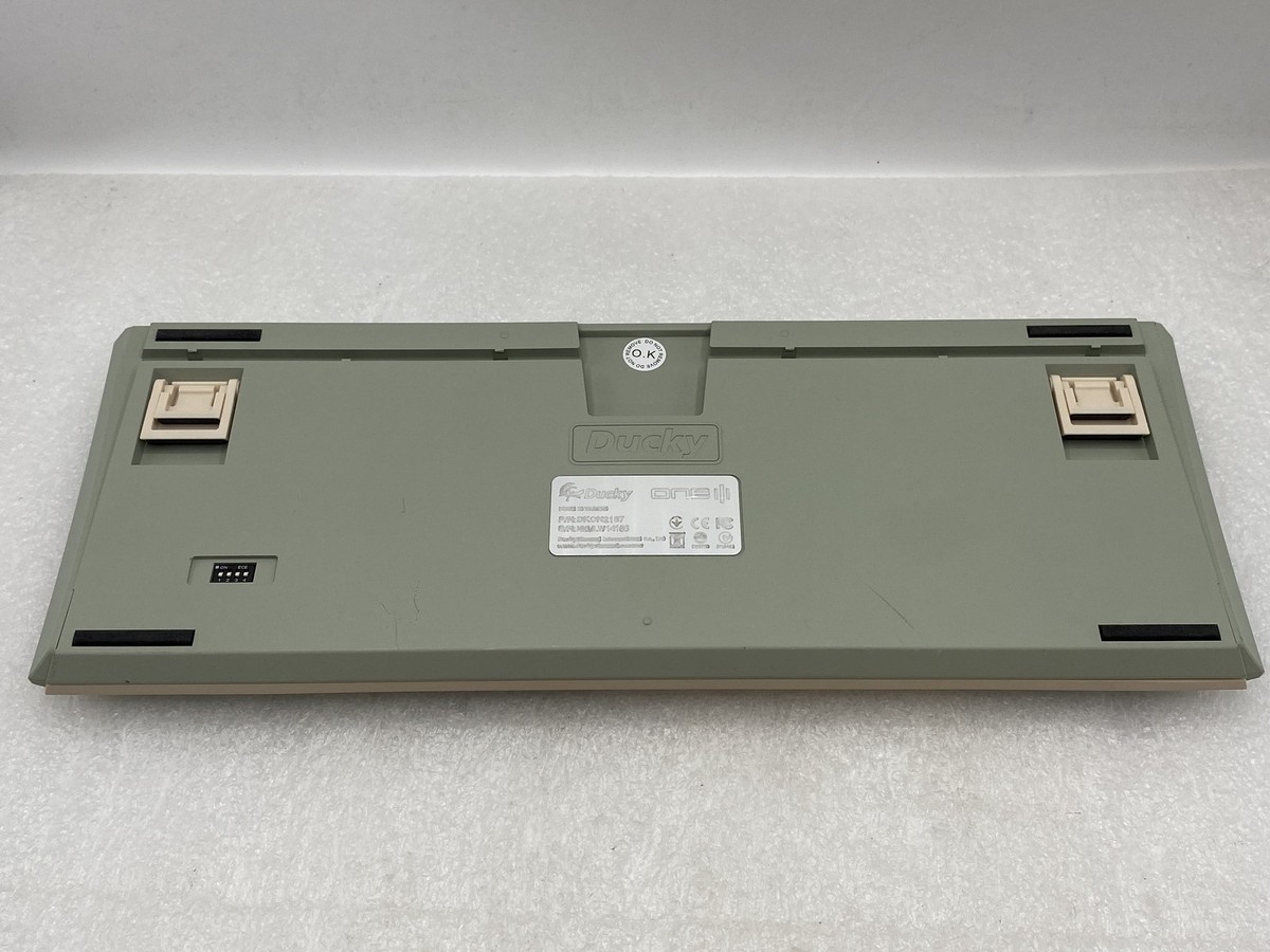 Ducky One 3 TKL Matcha 80% Mechanical Keyboard USB-C - FREE