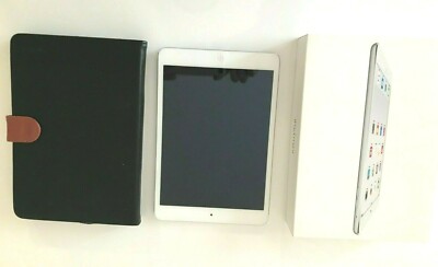 Apple Ipad Mini 2 32 GB WiFi. Silver. Pre-owned. Great Condition