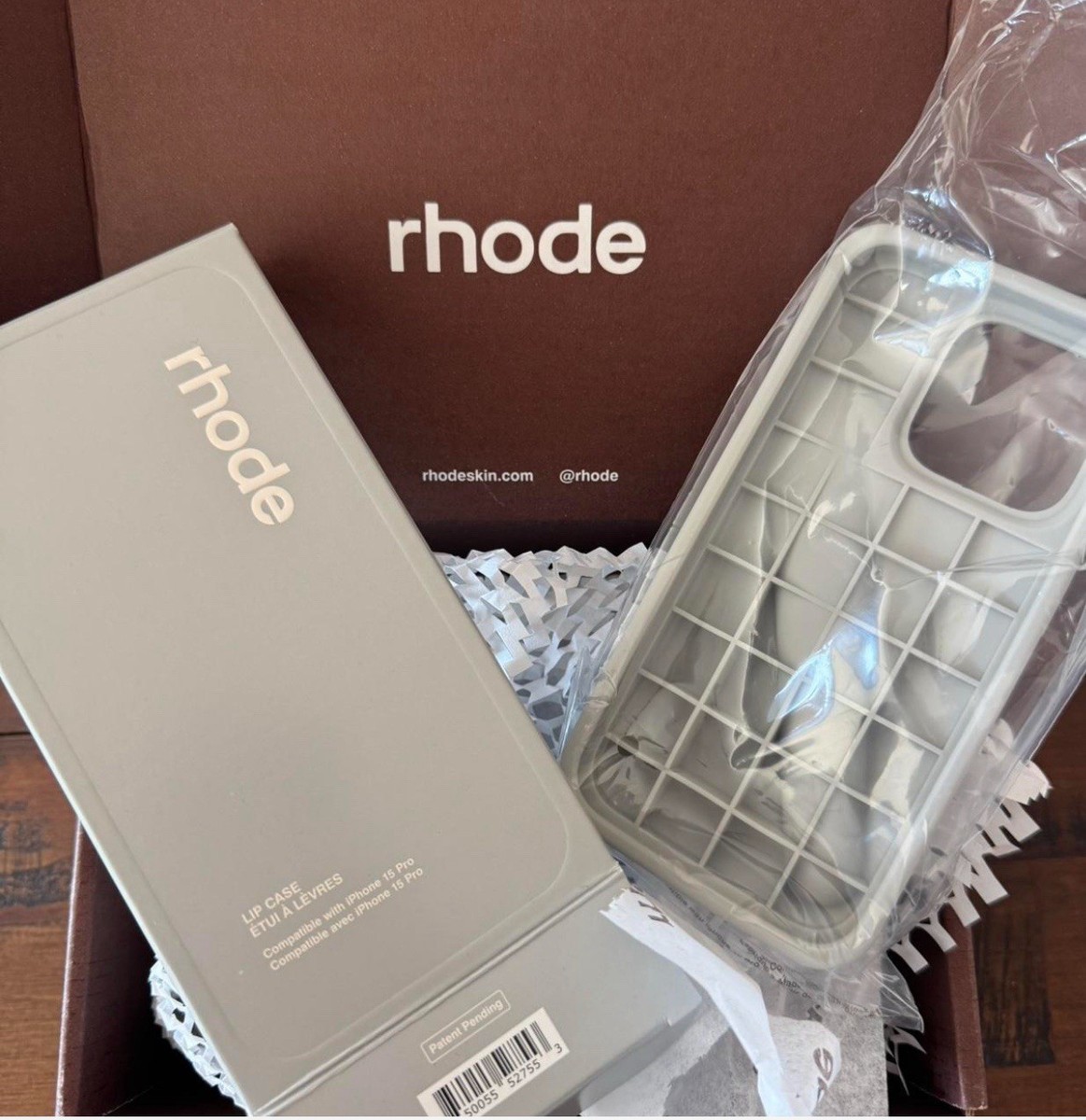 Rhode Grey Lip iPhone Case - iPhone 15 Pro | eBay