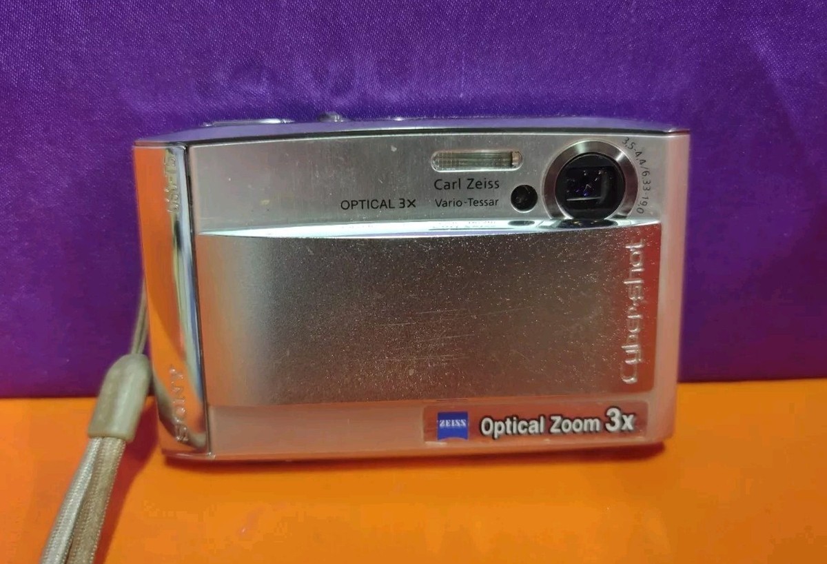 Sony Cyber-Shot DSC-T5 Carl Zeiss Vario Tessar Digital Camera 5.1