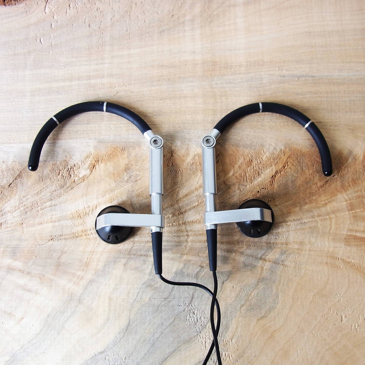 Bang & Olufsen Earphones A8 Wired Black/Alum Balanced sound