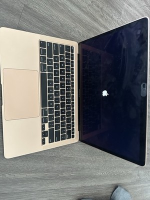 Apple MacBook Air 13 Rose Gold 2020 256GB SSD 8GB RAM. Used Good