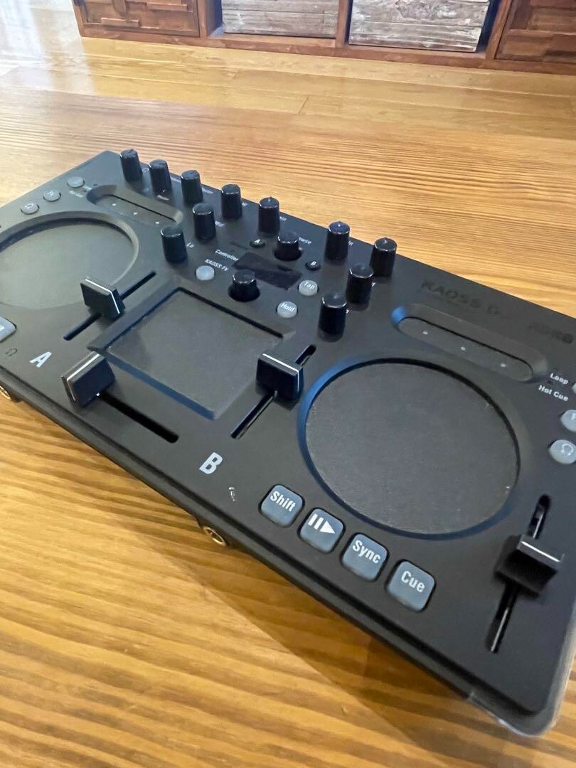 KORG Kaoss DJ DJ Controller Serato DJ LITE / DJ INTRO Kaoss Pad