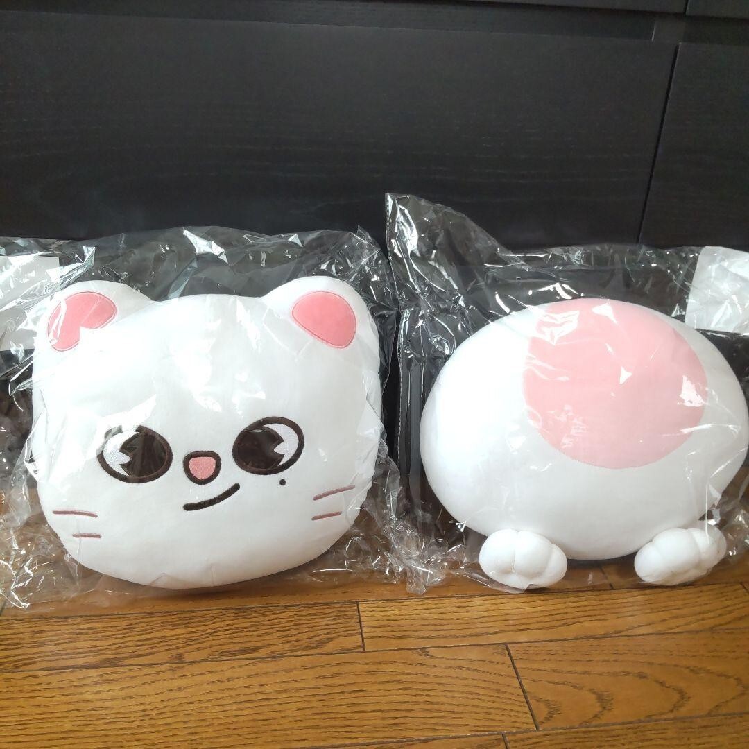 Stray Kids SKZOO Jiniret Hyunjin Official Plush Cushion JYP US