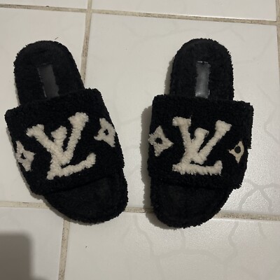 Louis Vuitton Paseo Flat Comfort Mule Black Logo Shearling Fur