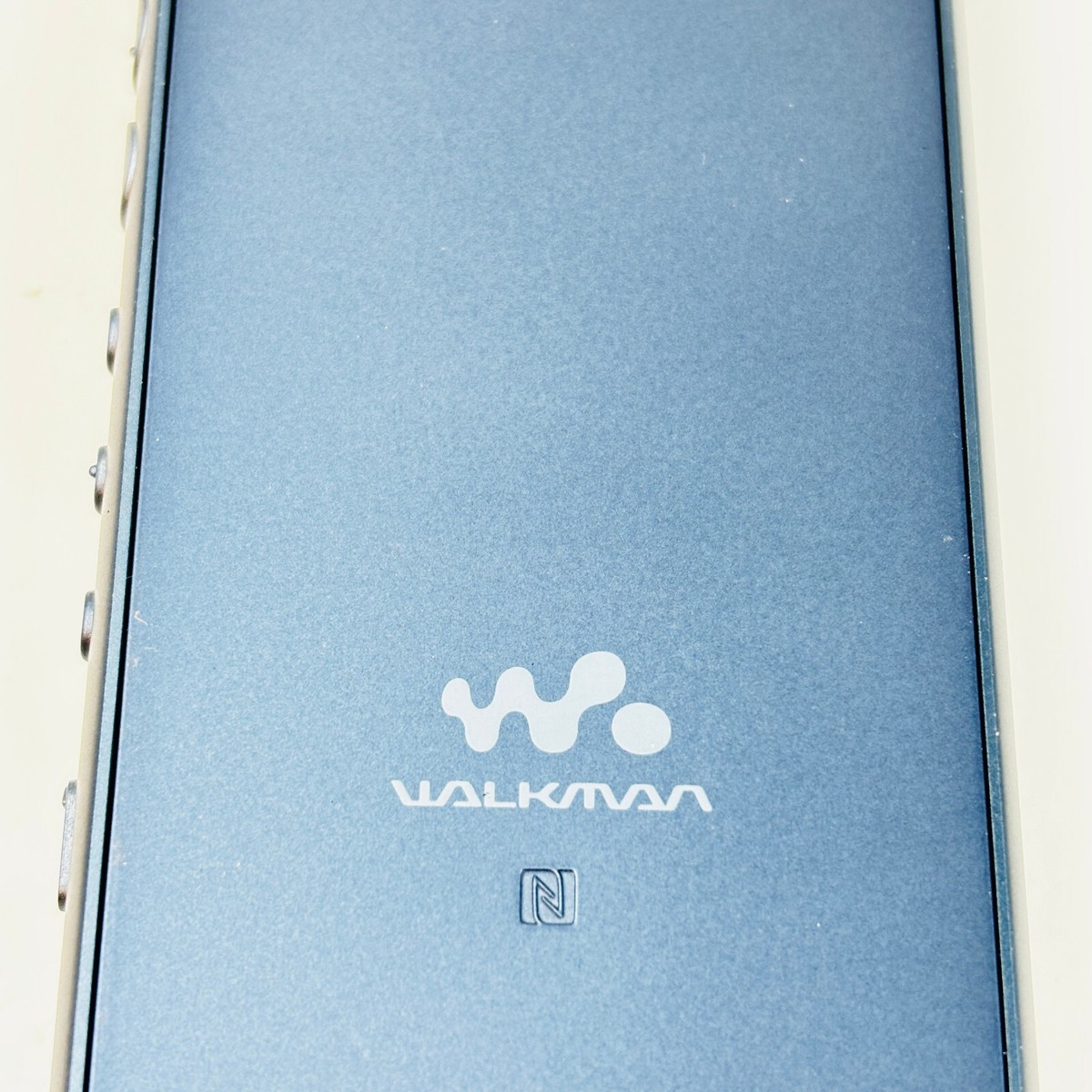 Sony NW-A105 Walkman Portable Audio Player High Res Bluetooth&WiFi