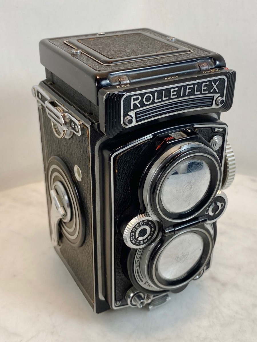 ROLLEIFLEX 75mm Film TLR Camera. CARL ZEISS Planar f3.5 Lens