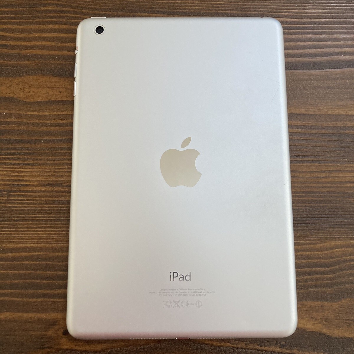 Apple iPad mini (A1432) Wi-Fi Silver 16 GB -- AS-IS, NOT WORKING