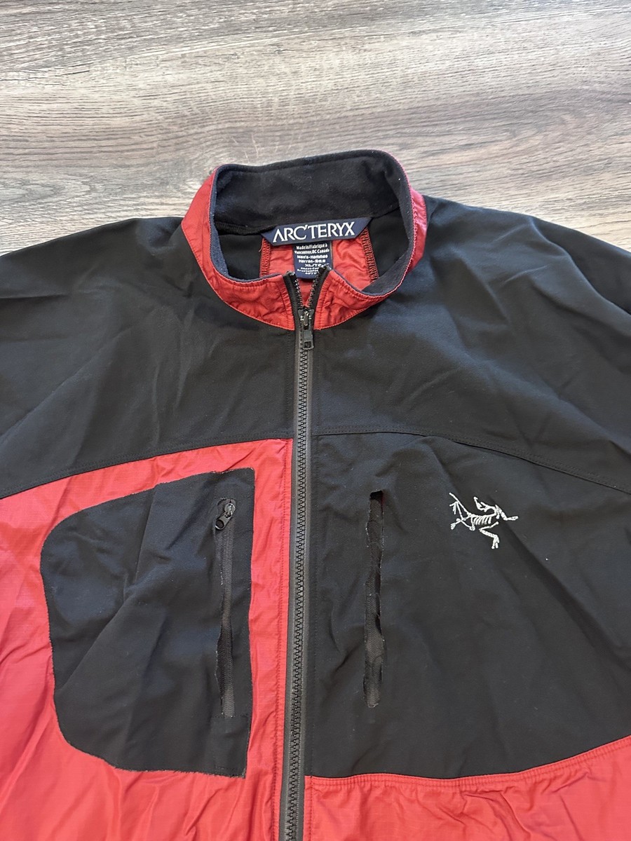 Vintage Arc'teryx Men's TAU JACKET Crimson Red MADE IN CANADA Size