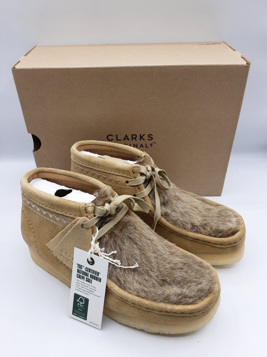 Clarks Originals 26168744 womens Wallabee faux fur/suede boots Tan