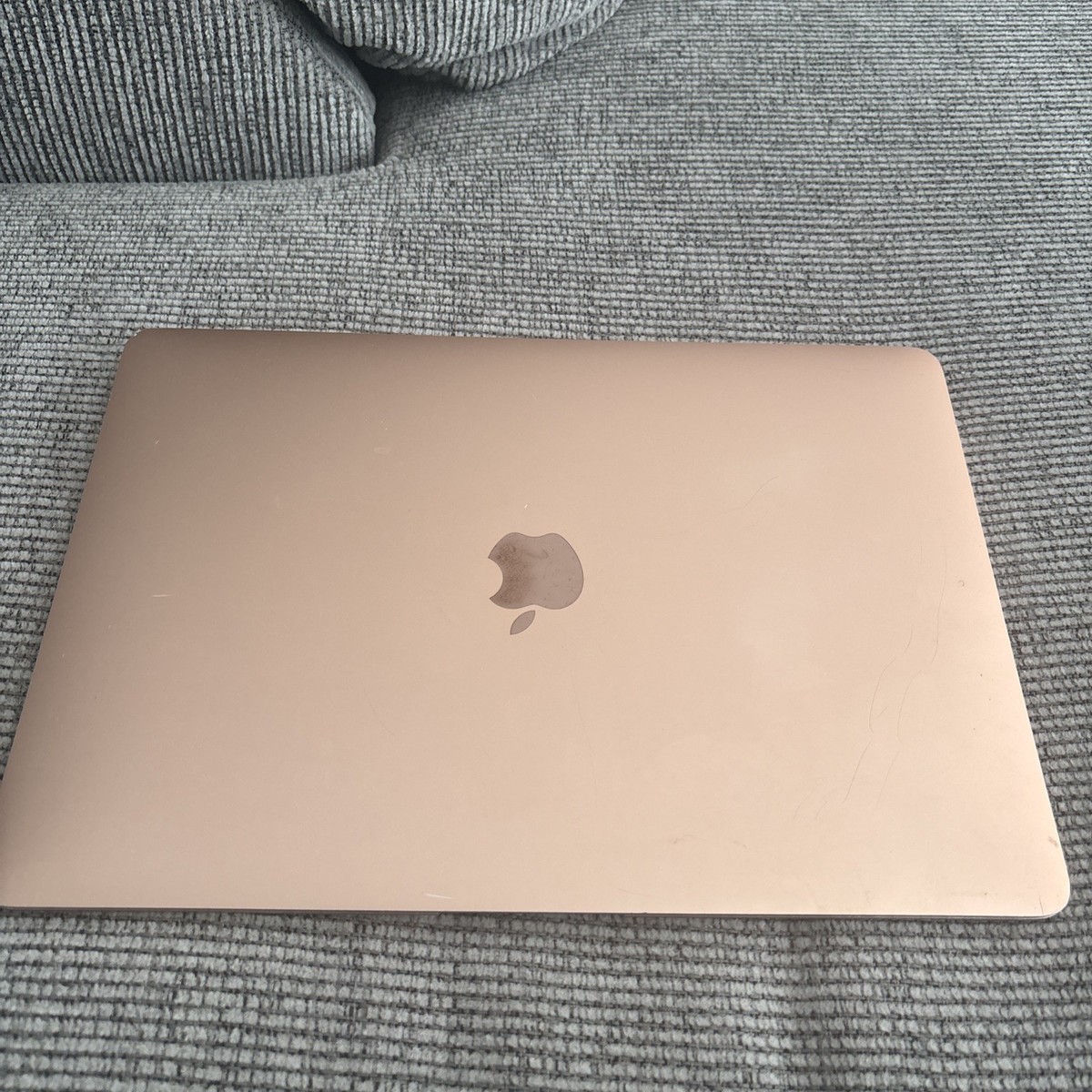 Apple MacBook Air 13 in 2020 Rose Gold 1.1 GHz, 256 GB 8 GB Intel