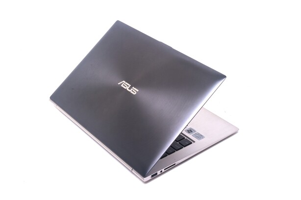 Asus Zenbook UX31E 13.3 Intel Core i7-2677M 1.8GHz 4GB 256GB SSD
