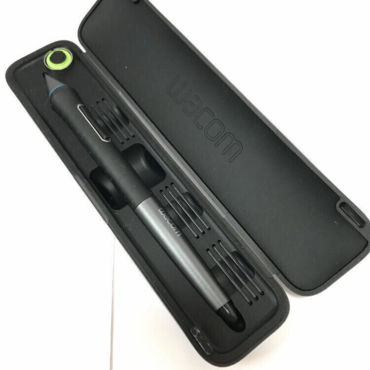 Wacom CINTIQ 13HD Creative Display Graphics LCD Tablet Black