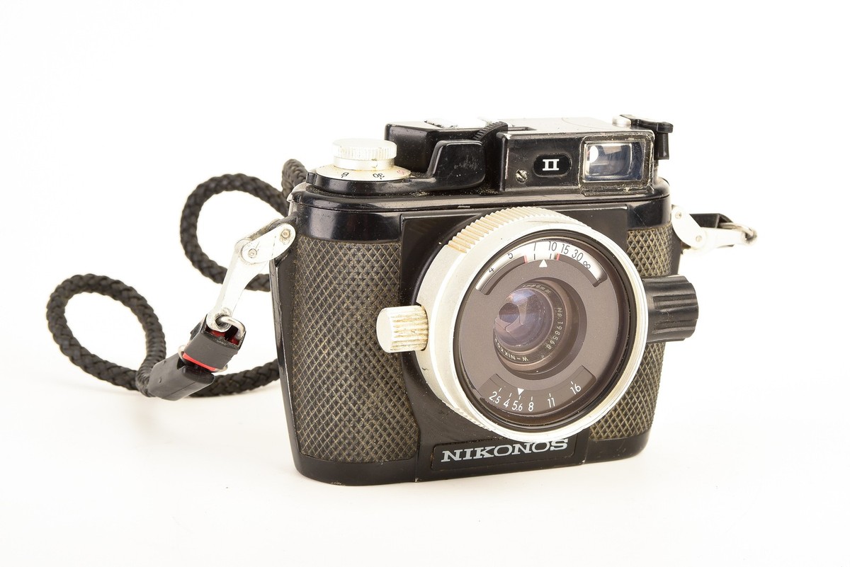 Nikonos II Nikkor 35 2.5 フィルムカメラ 黒 水中 Nikon Nikonos II