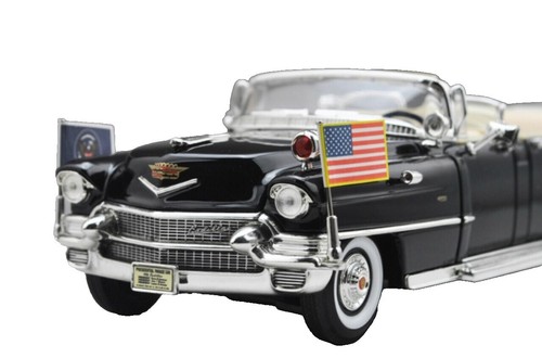 1938 CADILLAC V-16 PRESIDENTIAL LIMOUSINE 1:24 SCALE BY ROAD