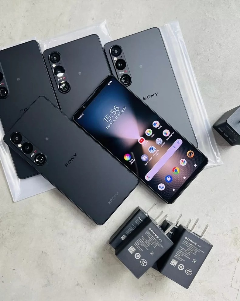 Sony Xperia 1 VI 5G 256GB 12GB Single SIM Unlocked Japanese