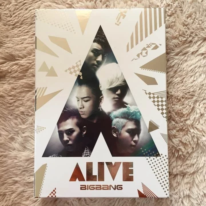 レア•廃盤品】ALIVE BIGBANG TOP ver. 韓国版 メタリック レア•廃盤品
