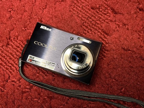 Nikon COOLPIX S610 10MP Digital Camera Midnight Blue 4x Zoom