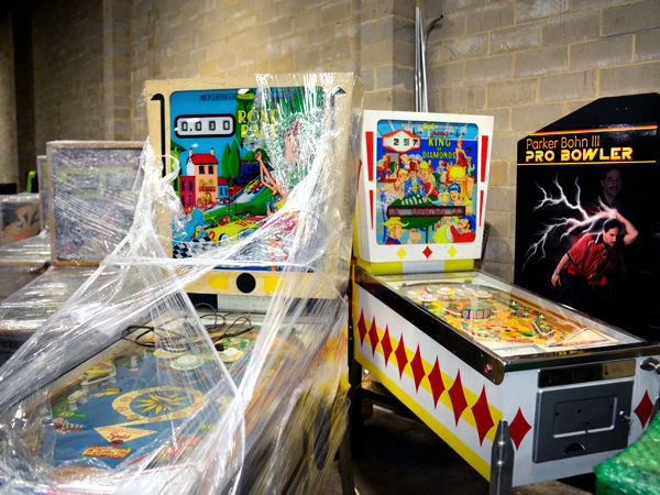 消えつつあるピンボールを救うべく開発された新たなピンボールマシン