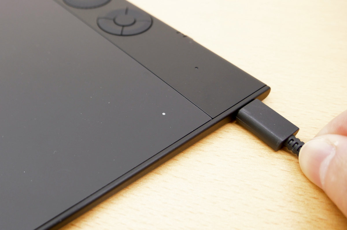 ワコムの板タブ「Intuos Pro(2025)」実機レビュー、利便性上がりまくっ