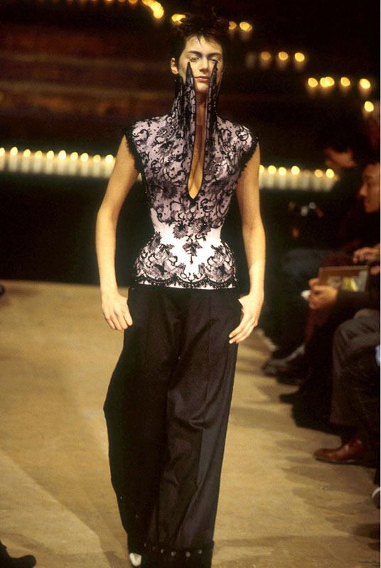 Corset, Dante, autumn/winter 1996–97 | Alexander McQueen: Savage