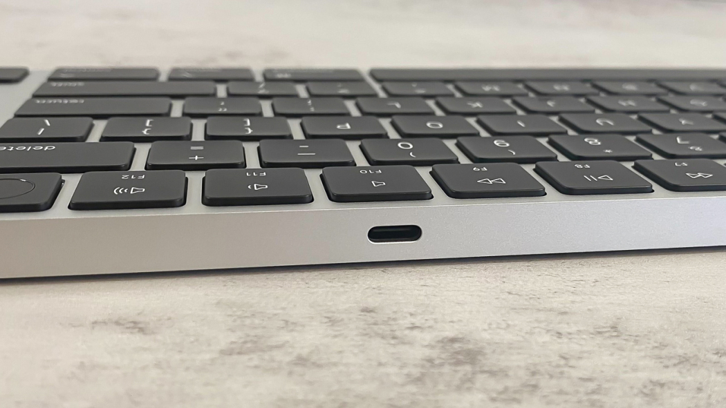 Apple Magic Keyboard With Touch ID and Numeric Keypad (USB-C