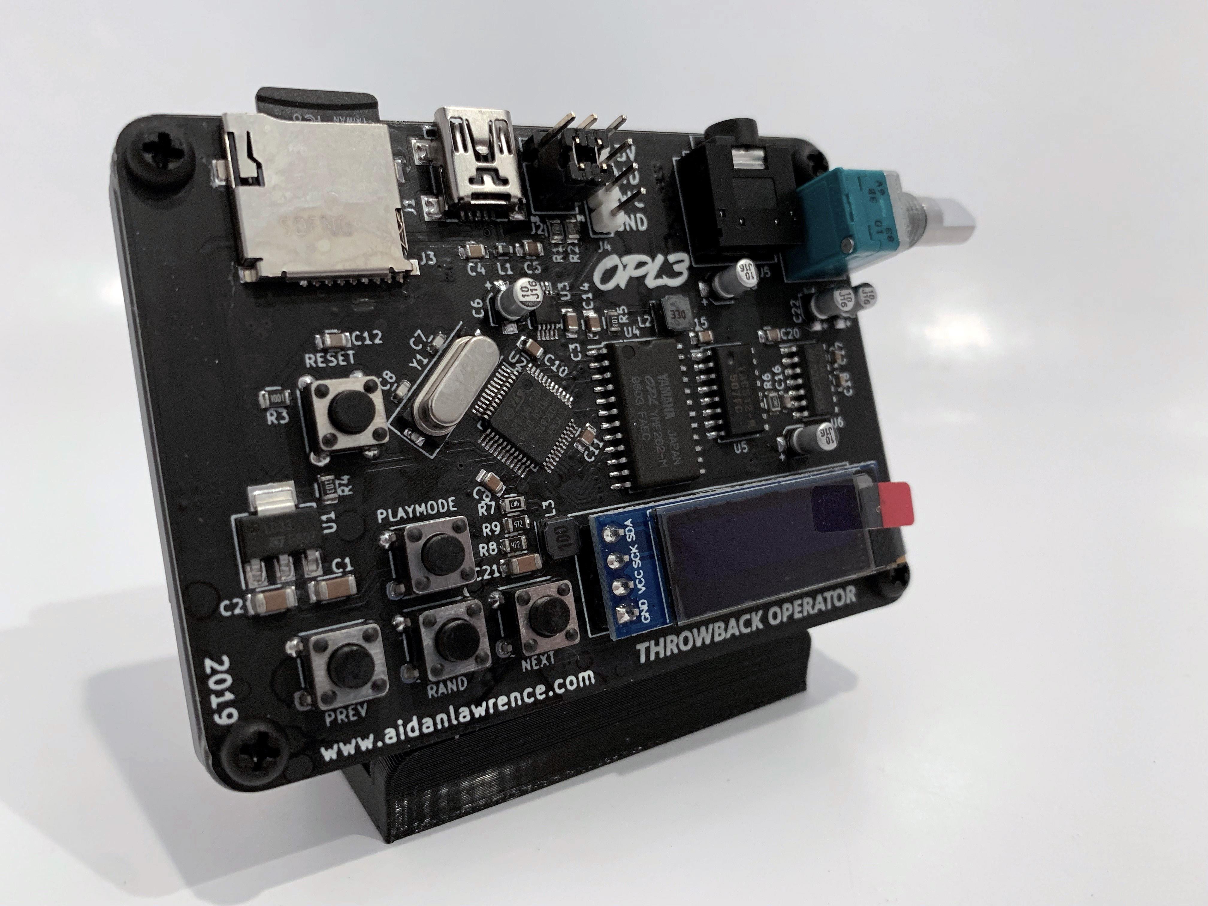 OPL3互換FM音源内蔵自作PC OPL3互換FM音源内蔵自作PC