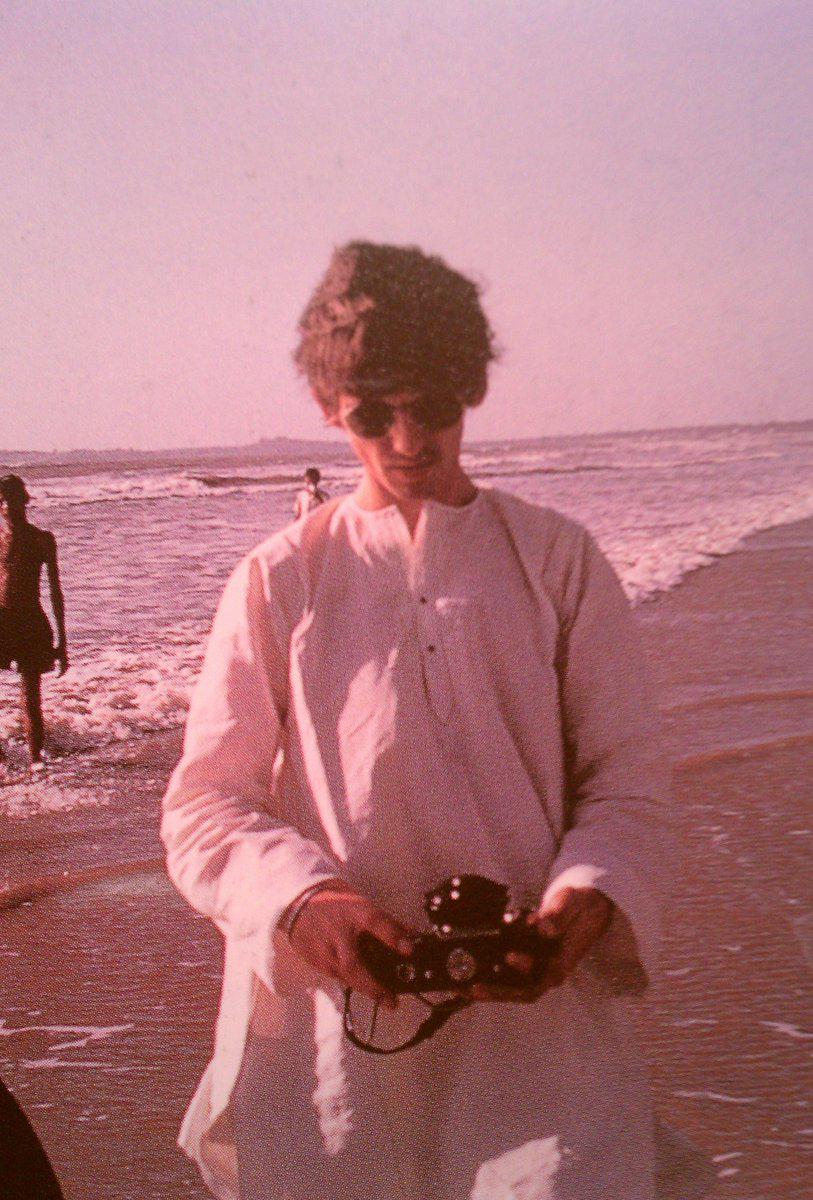 ジョージ・ハリスン、1966年のインドでの自撮り写真に使われた