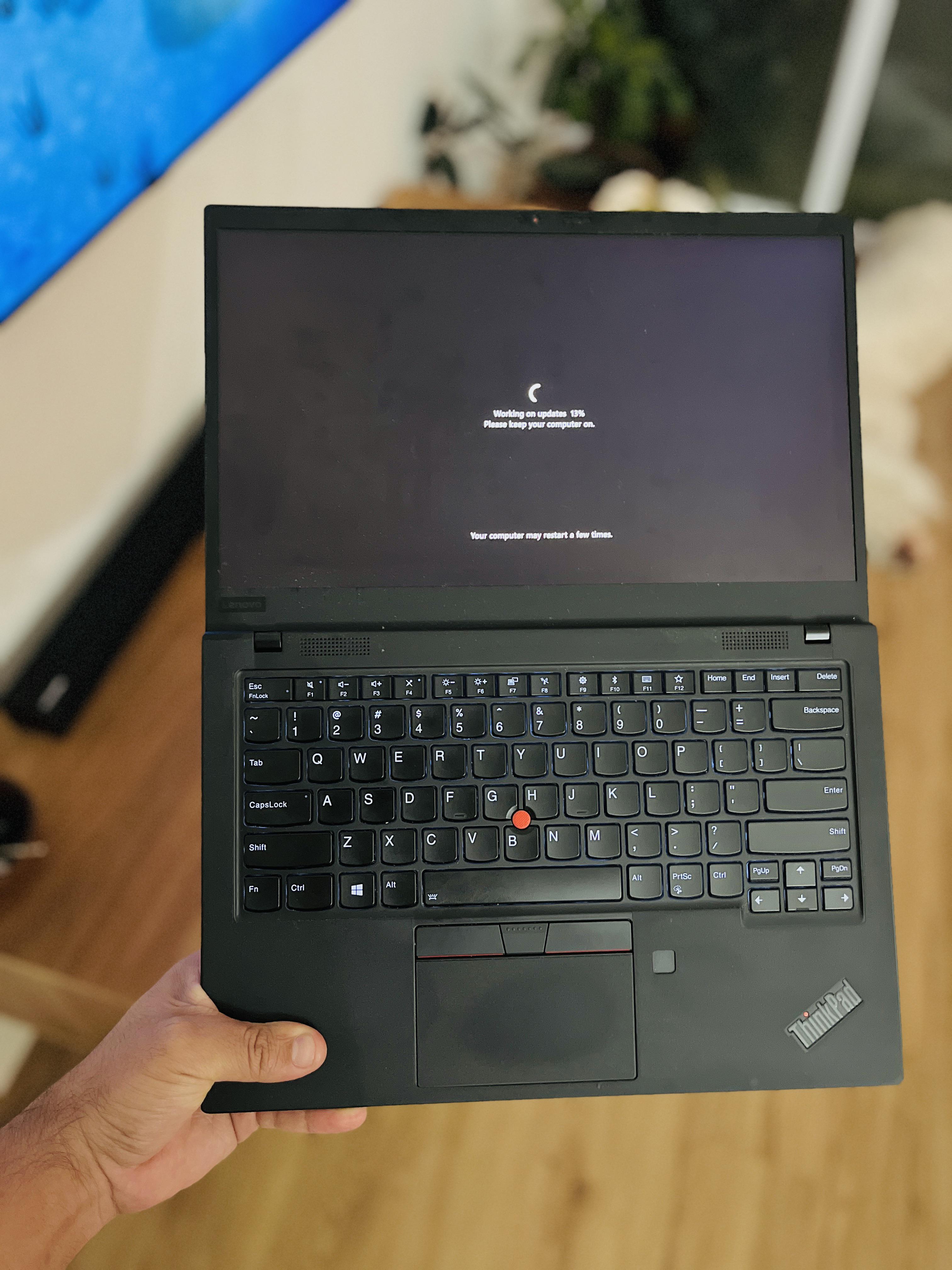 Recently bought this x1 carbon 7th gen with i7-8665U/16gb. Size