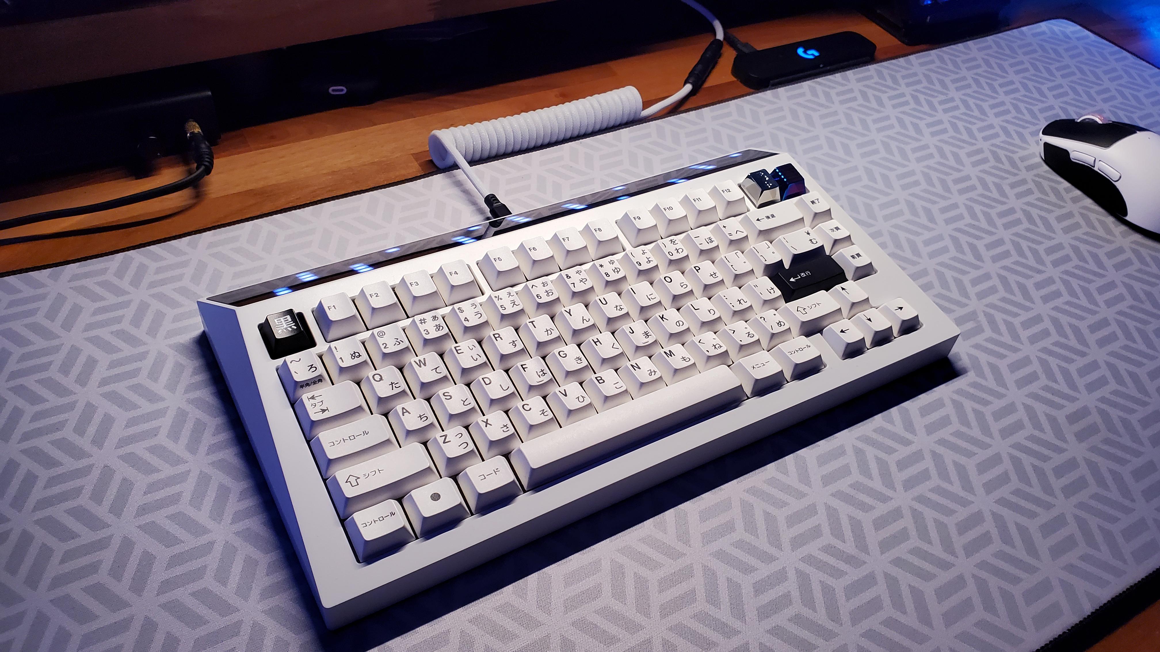 Cloud White Cyberboard R3 : r/MechanicalKeyboards