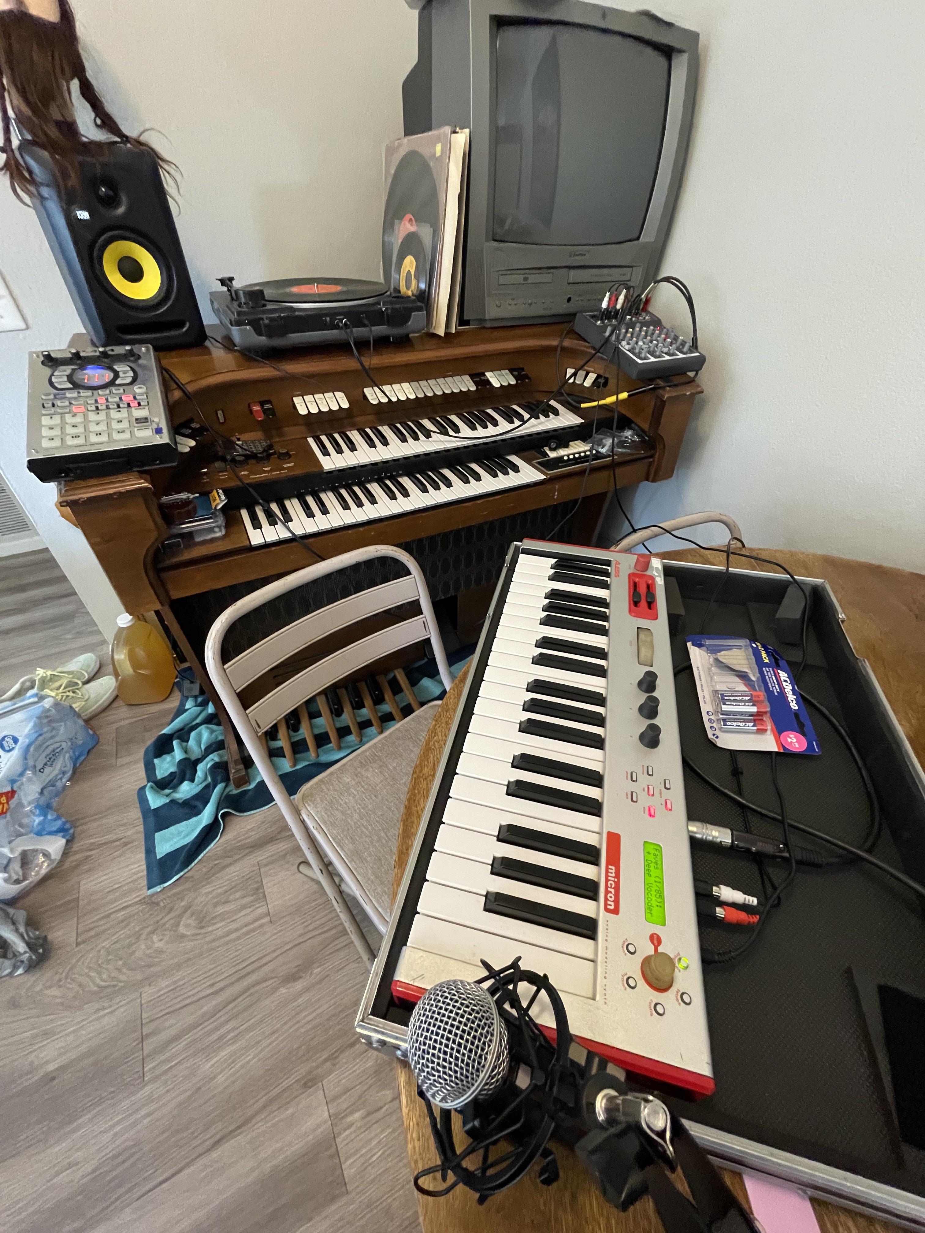 何ができる？Alesis Micronっていうの持ってるんだけど、何か