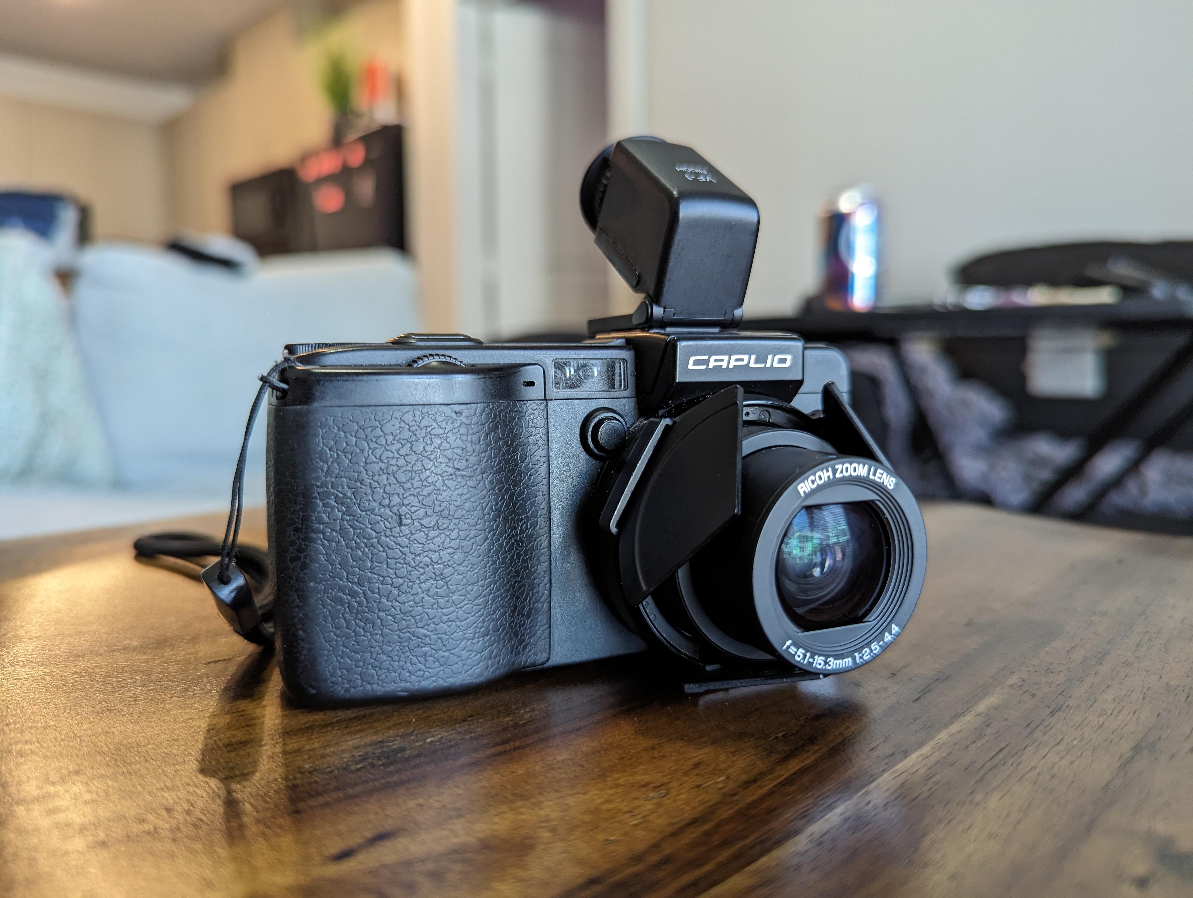 Gear Theme: Ricoh Caplio GX100 : r/VintageDigitalCameras