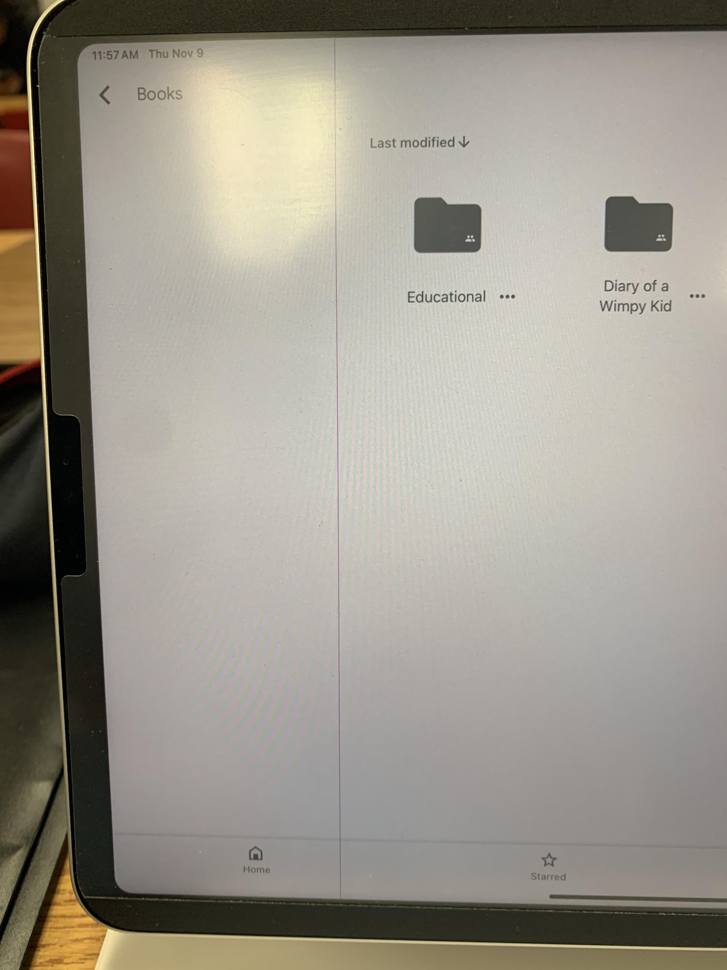 画面に紫色の線が入ってる : r/iPadPro