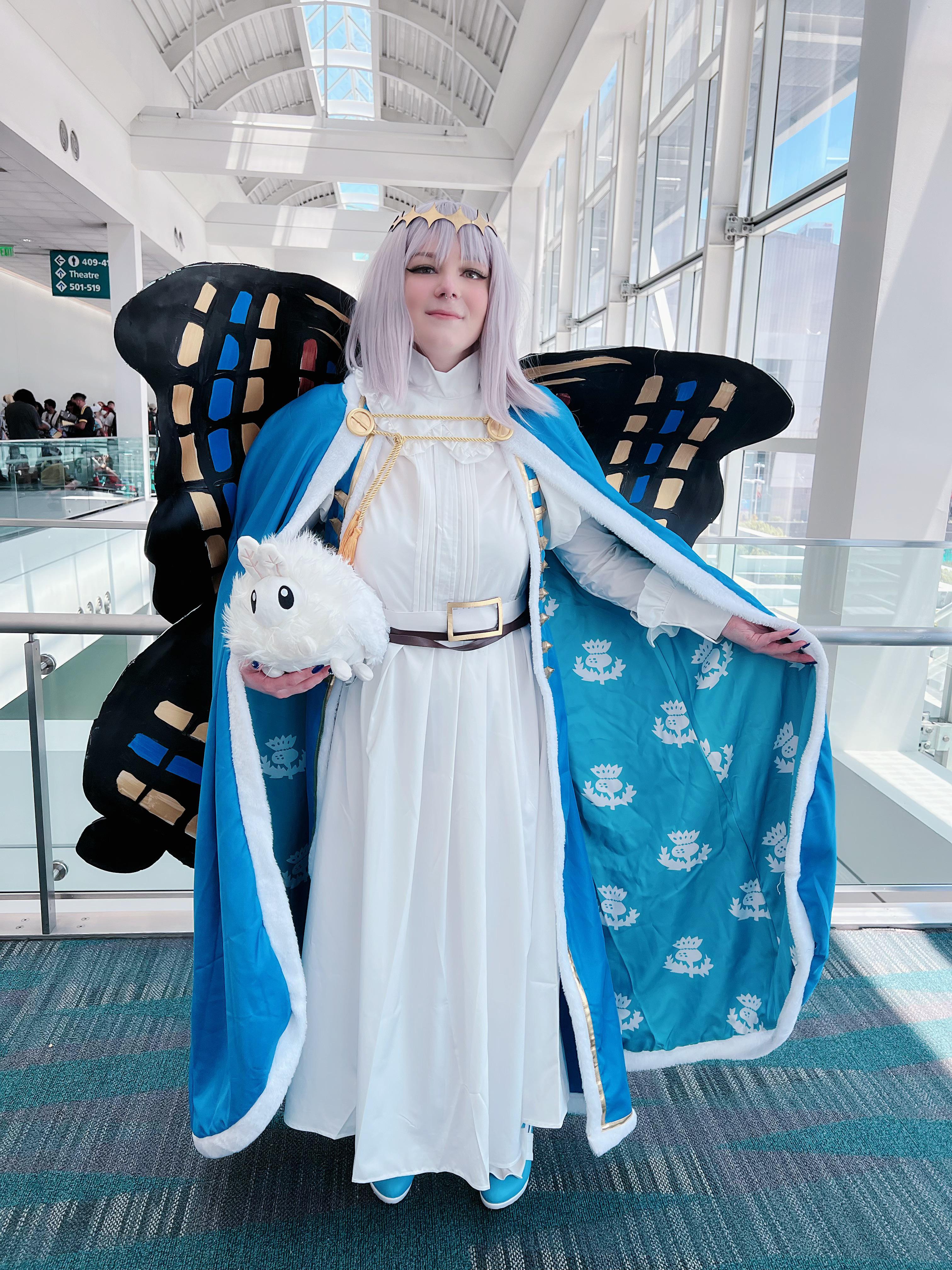 Anime Expoでのオベロンのコスプレ！:) 羽も作ったんだよ！ : r/grandorder