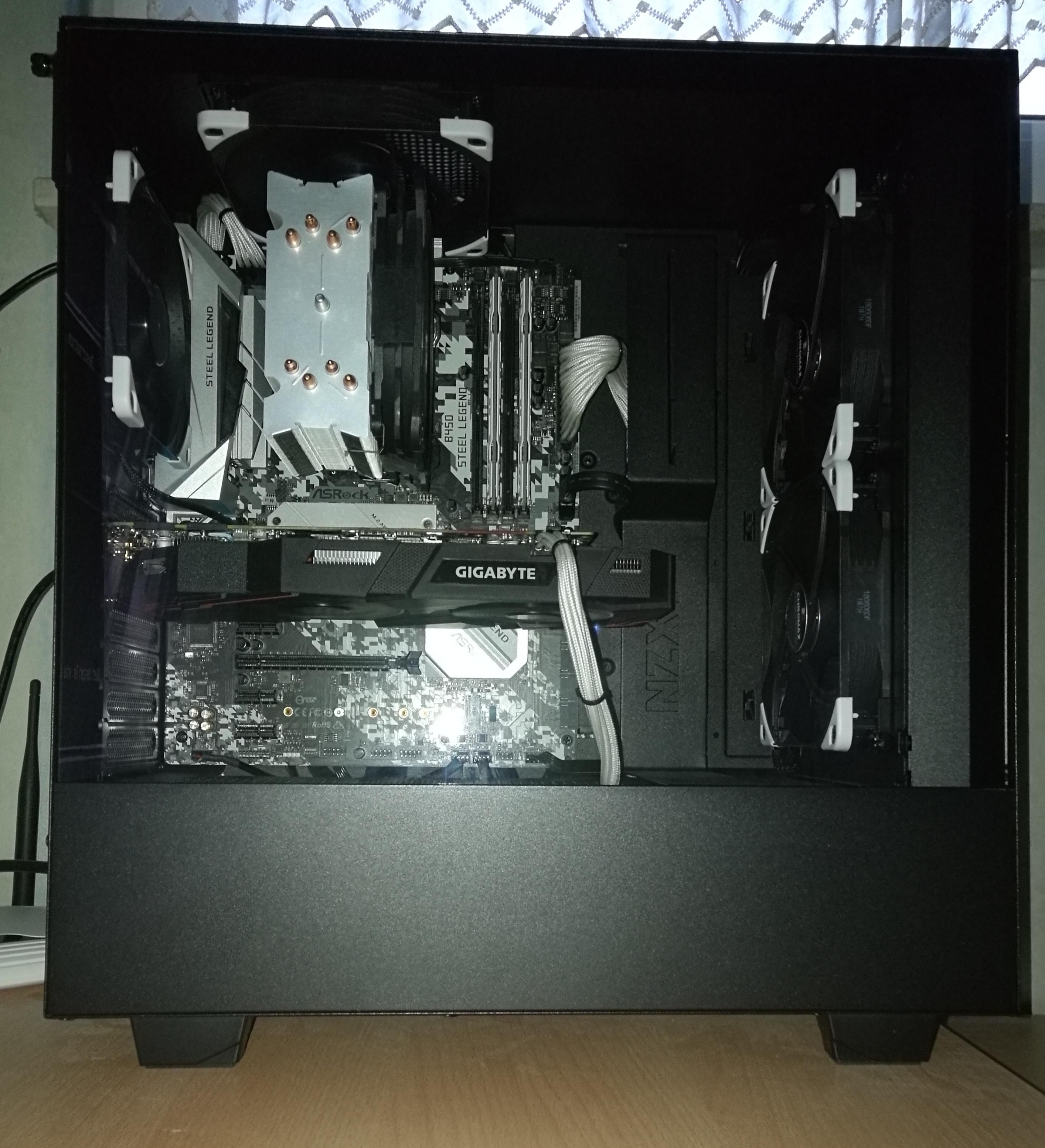 My AMD/NVIDIA machine - NZXT H500, Ryzen 5 2600X, GTX 1070, 16GB