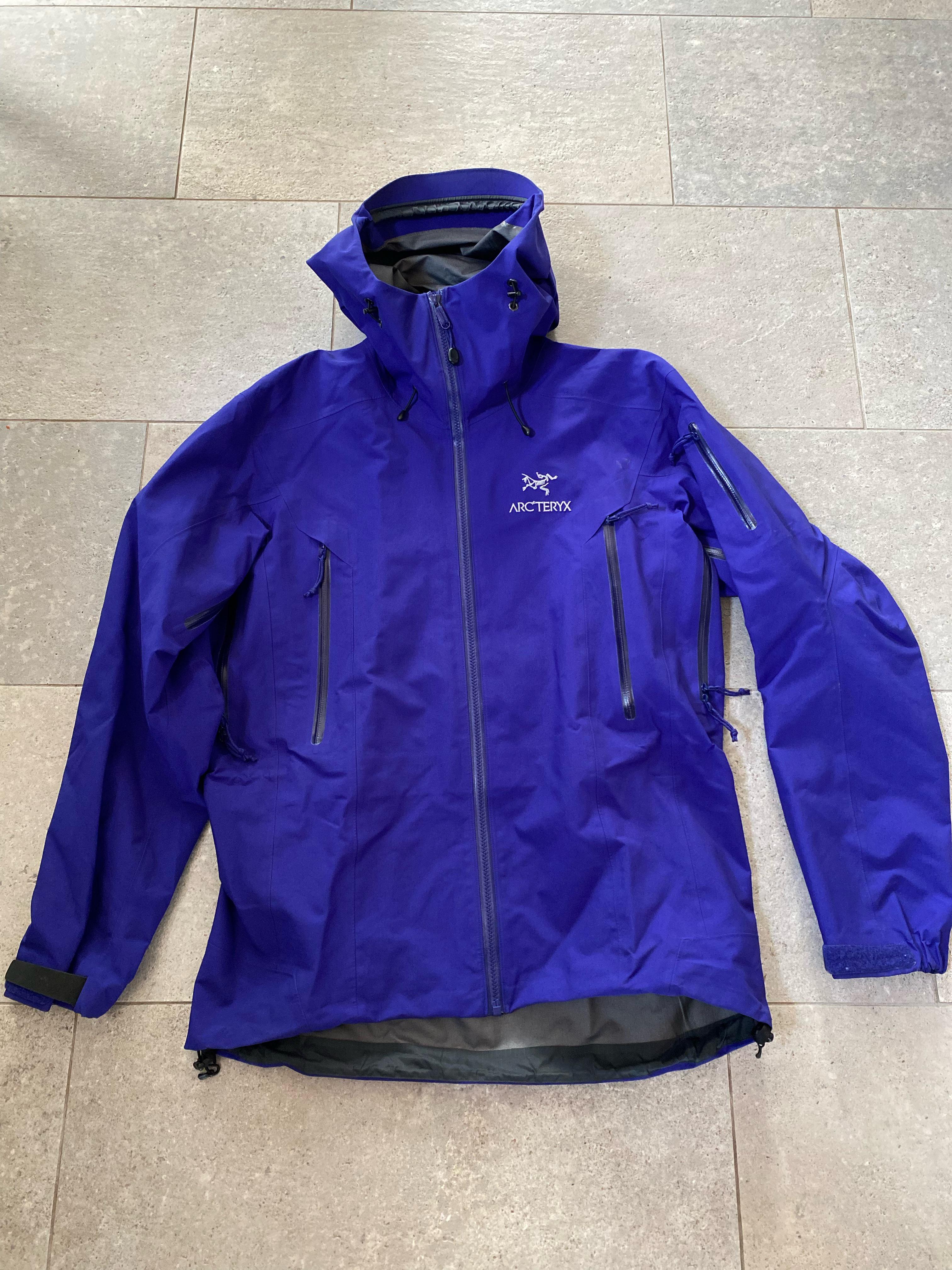 Throwback Thursday (Theta SV) : r/arcteryx